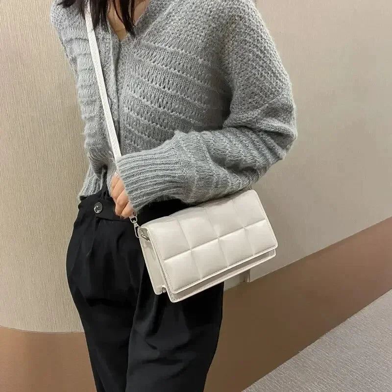 Bolsa Feminina Transversal Elegance em Couro Sintético Premium | Donna Trend