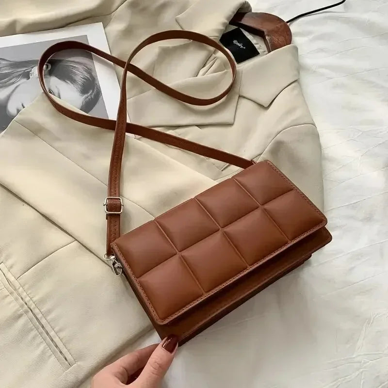 Bolsa Feminina Transversal Elegance em Couro Sintético Premium | Donna Trend